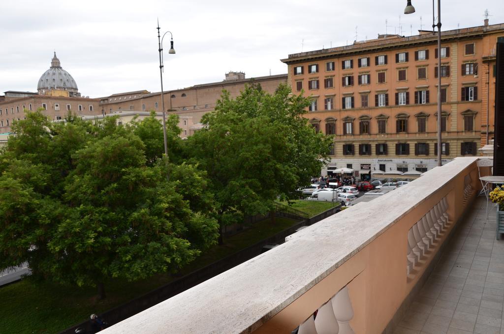 Un Caffe Sul Balcone 1 Lägenhet Rom Rum bild